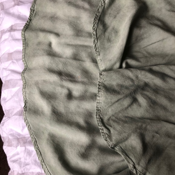 SAGE GREEN BUTTON DOWN SHIRT - Picture 3 of 4